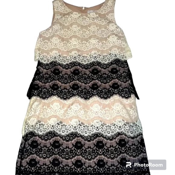Jessica Simpson Black and white lace - Picture 3 of 3